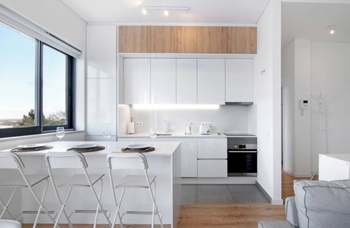 Se Apartment | Experience Formosa Home: Lake View, Balcony & Spa Amenities