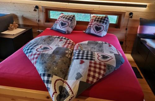Buerchen Ski Chalet | Forno One: Oceanfront Retreat with Pool & Hot Tub Access
