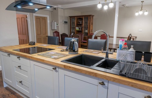 Kendal Apartment | Forrest's Townhouse: Two Apartments with Family-Friendly Perks