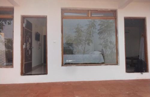 Sawantwadi Apartment | Budget-Friendly Retreat with Pool & Pet-Friendly Amenities