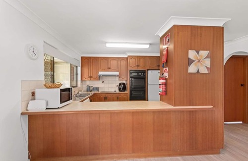 Forster House | Forster Holiday Home: Pet-Friendly with WiFi & Beach Access