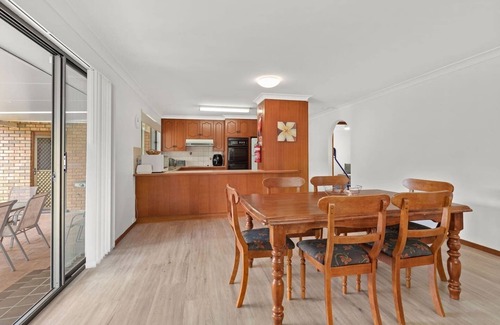 Forster House | Forster Holiday Home: Pet-Friendly with WiFi & Beach Access
