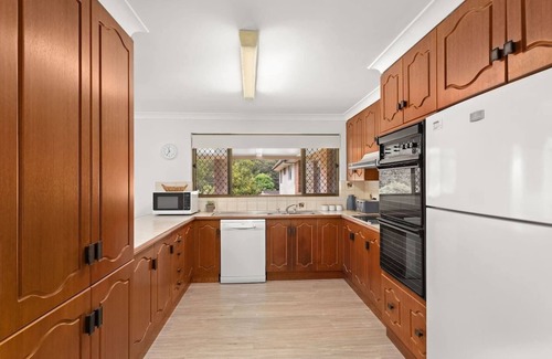 Forster House | Forster Holiday Home: Pet-Friendly with WiFi & Beach Access