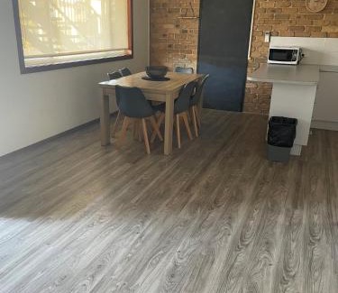 Forster Hotel | Cozy Forster Palms Motel with Ocean View & Pool Access