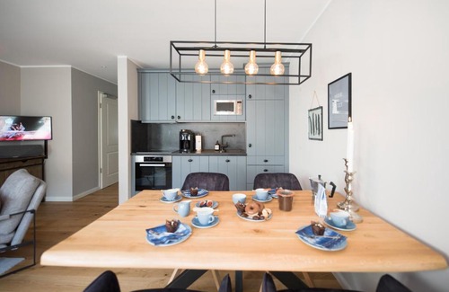 Friedeburg Apartment | Discover Forsthaus Gödens: Pet-Friendly Beach Retreat
