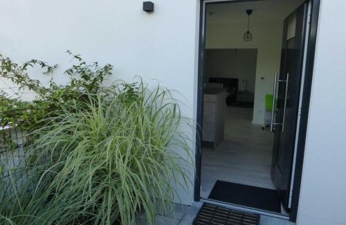 Stockstadt am Main Apartment | Exceptional Forststrasse Apartment - Family-Friendly Retreat