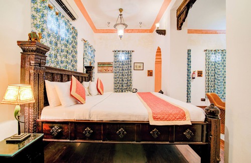 Alwar Hotel | Discover Fort Dadhikar in Alwar - 4-Star Family Retreat