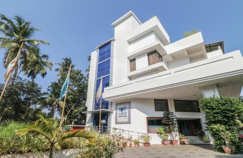 Chittilapilly Hotel | Family-Friendly Fort Gate Hotels & Resorts with Dining Options