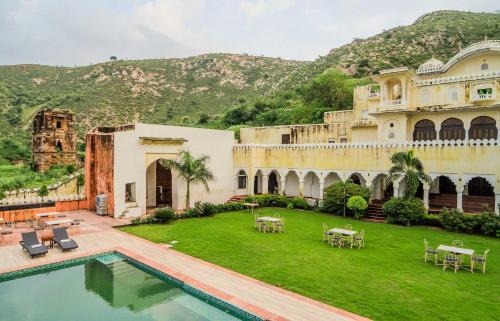 Bhandarej Resort | Fort Khawa Palace and Resort