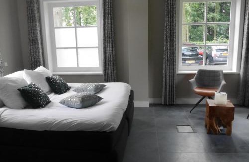 Zuidoostbeemster Hotel | Relaxing Retreat at Fort Resort Beemster: Top-Rated Getaway