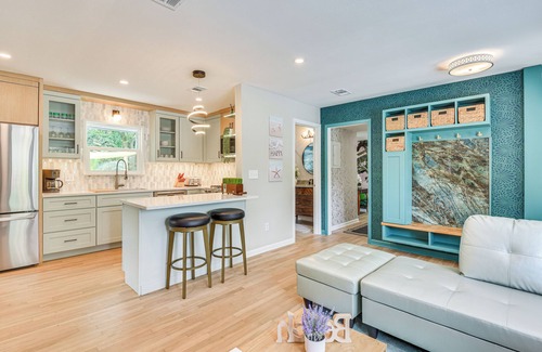 Fort Walton Beach House | Beachside Fort Walton Retreat: 10/10 Rated with Spa!