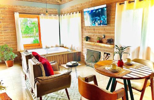 Praia Grande Cabin | Exceptional Stay at Fortaleza dos Canyons Chalé with Hot Tub