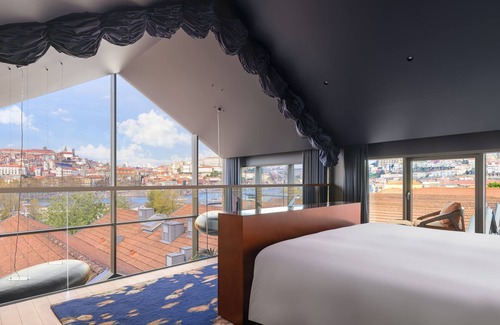 Santa Marinha Hotel | Experience The Lodge Hotel: 5-Star Spa and Pool Retreat