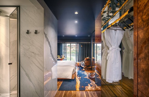 Santa Marinha Hotel | Experience The Lodge Hotel: 5-Star Spa and Pool Retreat