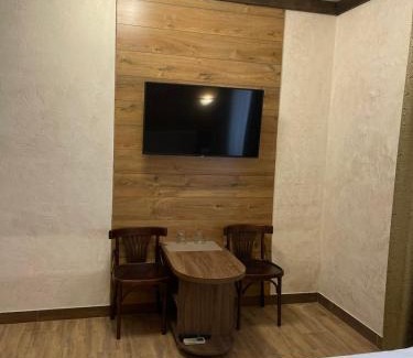 Maliyevtsy House | Family-Friendly Retreat at Fortetsya with Great Reviews