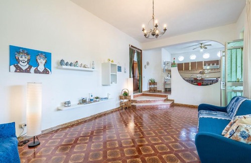 Agnone House | Discover Villa Azzurra: Pet & Child-Friendly Getaway