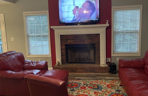 Powder Springs House | Discover Fortress of Solitude: Family-Friendly Retreat