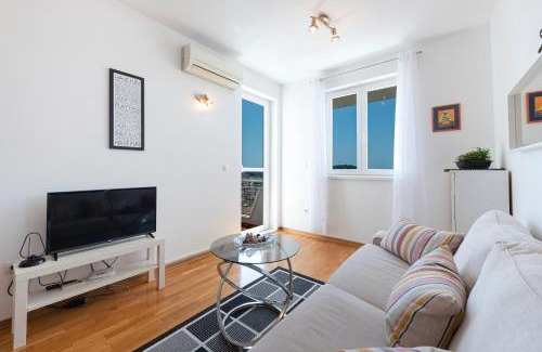 Gruz Apartment | Fortuna Apartment: Guest Rated 10/10 for Unforgettable Stays