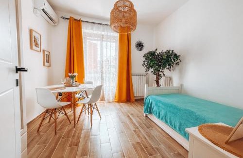 Rondinella - Baraggia - Restellone Apartment | Fortuna Milan: Pet-Friendly Stay Near Metro & Duomo