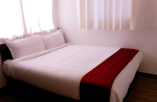 Kumbalam Resort | Budget-Friendly Fortuna River Banks with Restaurant & Breakfast