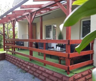 Sarospatak House | Fortuna Vendégház: Family-Friendly Stay with Hot Tub