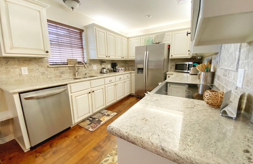 Lincoln Park Villa | Delightful Fortunata Casa Bella Sole with Kitchen Amenities