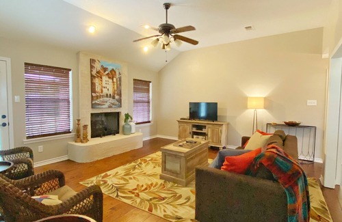 Lincoln Park Villa | Delightful Fortunata Casa Bella Sole with Kitchen Amenities