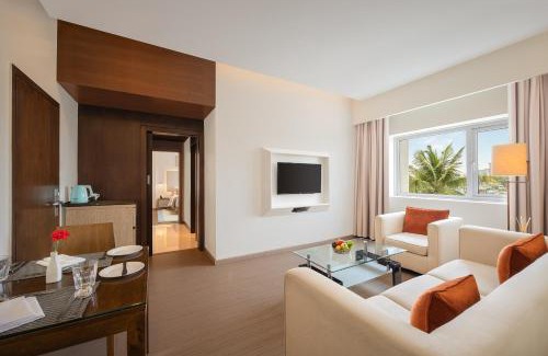 Hosur Hotel | Fortune Hosur Hotel: Family-Friendly with Pool & Dining