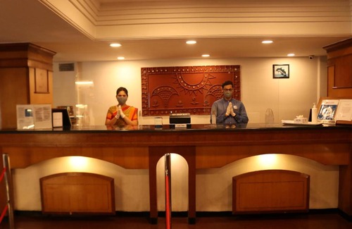 GIDC Hotel | Discover Fortune Park Galaxy: Family-Friendly Retreat in Vapi