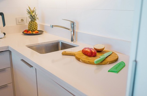 Buceo Apartment | Forum | Bayview | Heated Pool Gym Sauna | Parking
