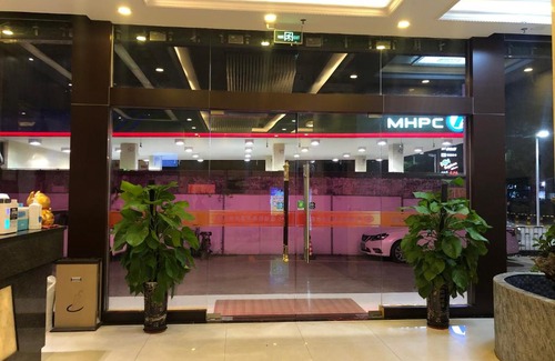 Foshan Hotel | Discover Foshan Jin Bo Jin Business Hotel with Hot Tub Access