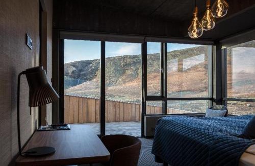 Fagurholsmyri Hotel | Discover Fosshotel Glacier Lagoon: Pet-Friendly Retreat with Hot Tub