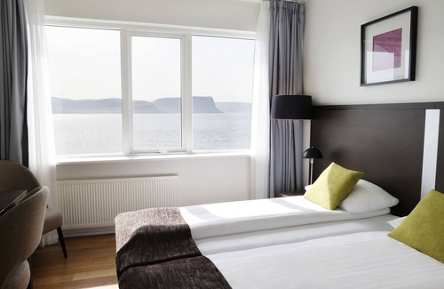 Patreksfjordur Hotel | Discover Fosshotel Westfjords: Rated 8.8, Family-Friendly Stay