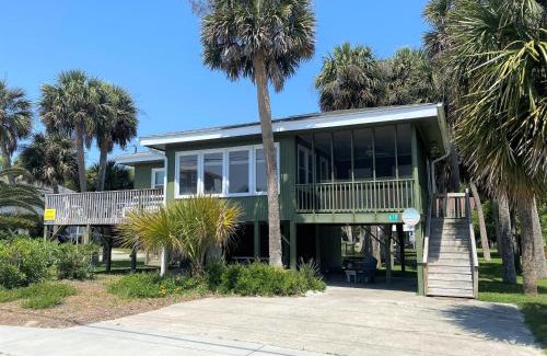 Edisto Island House | Experience Relaxation at Foster's Ocean View Hotel