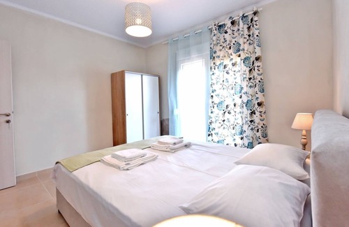 Paralia Dionysiou Apartment | Fotinia Beach House Ground Floor by RentalsPro