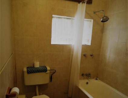Umjindi House | Cozy Fountain Baths Guest Cottages with Pet-Friendly Amenities