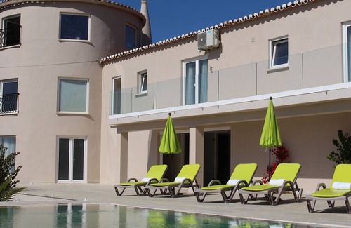 Portimao House | Fountain Court and Spa. Private setting. Pool. Spa. Gym.