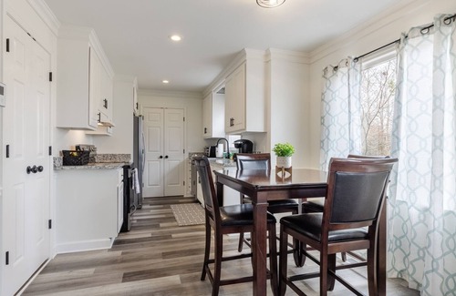 Fountain Inn House | Family-Friendly Escape at Fountain Inn Oasis with Breakfast