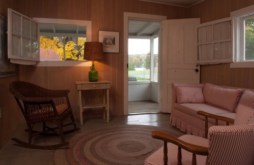 Lake Leelanau Resort | Fountain Point - Cottage 18: Family-Friendly Retreat with Pool