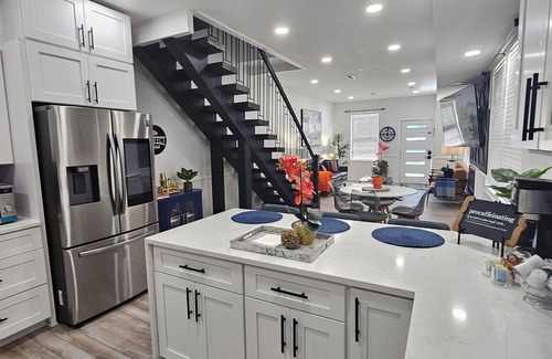 Fountain Square House | Fountain Square Dream Dwelling