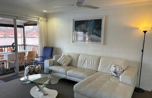 South Yunderup Villa | Relax at Fountain View Villa with Pool & Family-Friendly Fun