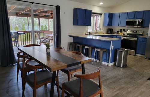 Spokane House | Inviting Four Bedroom House by Riverside State Park