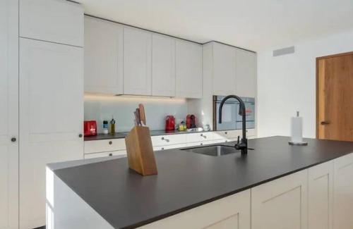 Engelberg Apartment | Four Bedroom Apartment With Mountain View