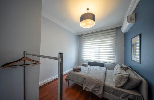 Gumussuyu Mahallesi Apartment | Four Bedroom Apartment in Taksim, 4ACs, ülk 2