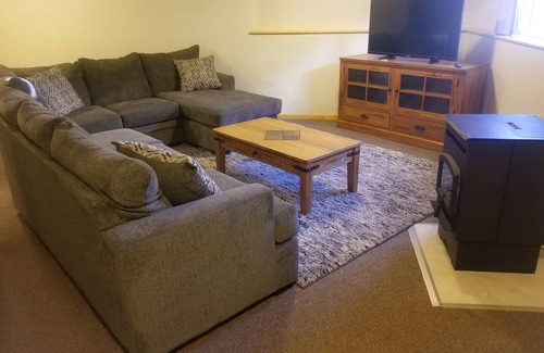Cheyenne House | Pet-Friendly Cheyenne Getaway with Kitchen & High Ratings