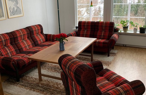 Grong House | Top-Rated Four Bedroom Guesthouse with Ocean View in Harran