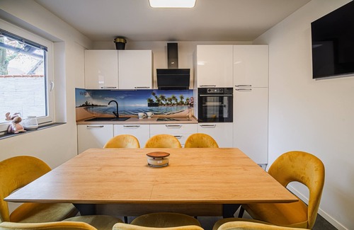 Brezice House | Four Bedroom Holiday Home Villa Rio in Terme Čatež