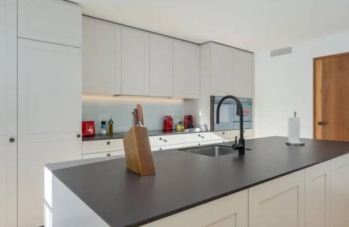 Engelberg Apartment | Four Bedroom Superior Apartment With Mountain View and Terrace