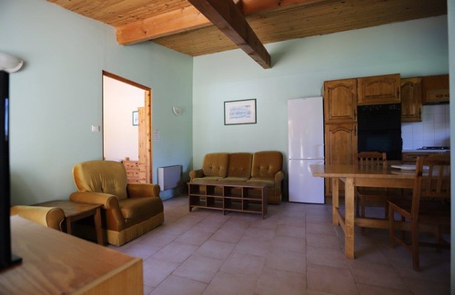 Limbrassac Cottage | Experience Unique Cottages with Pool and Scenic Views
