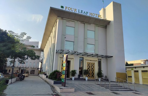 Budaun Resort | Discover Four Leaf Hotel with Family-Friendly Amenities